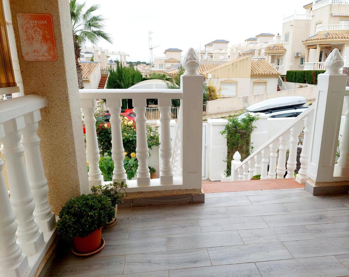 Fabulous Detached Large Villa 5 Bedrooms 3 Bathrooms Backing Onto Villamartin Golf Course 外观 照片